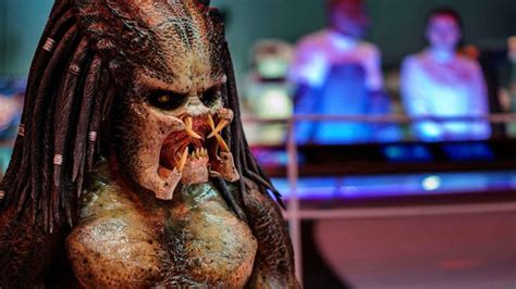 Afbeeldingsresultaten voor How to Paint a Predator Costume