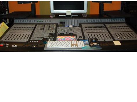 Toradh íomhá ar Digidesign Control 24 Back