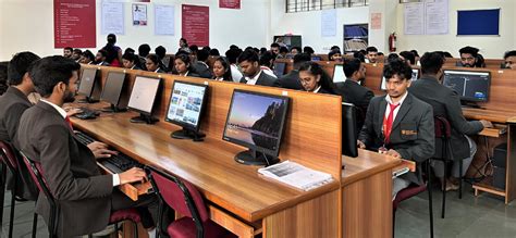 Afbeeldingsresultaten voor BCA Background Image Computer Lab