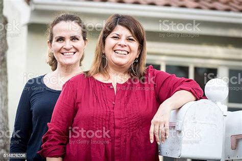 2 Middle-Age Women に対する画像結果