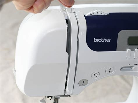 Toradh íomhá ar Sewing Machine with Thread Option