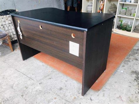 Toradh íomhá ar Curved Computer Table Lab