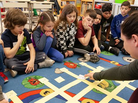 Toradh íomhá ar Elementary Science and Math Classroom