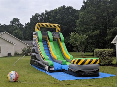 Proceed with Caution Inflatable Water Slide に対する画像結果