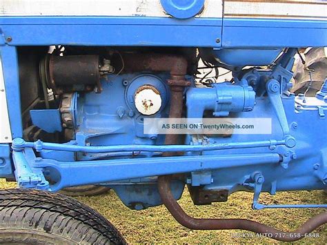 Toradh íomhá ar How to Remove Ford 3000 Tractor Engine