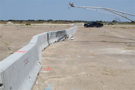 Toradh íomhá ar Temporary Concrete Barrier