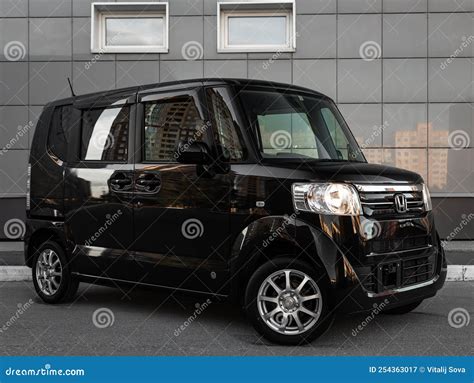 Toradh íomhá ar Computer Box Side View