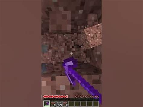 Toradh íomhá ar Digging Straight Down in Minecraft