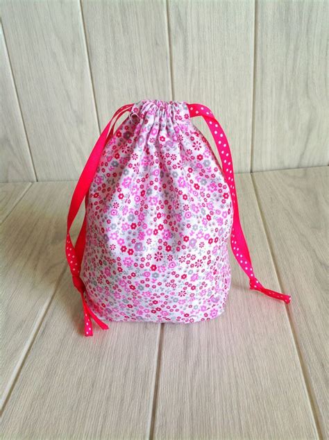 How to Make Drawstring Bag に対する画像結果
