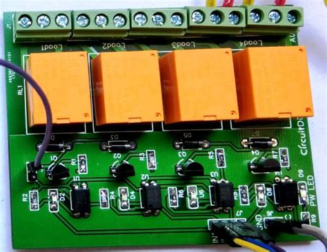Afbeeldingsresultaten voor 2 Channel 5V Relay Module