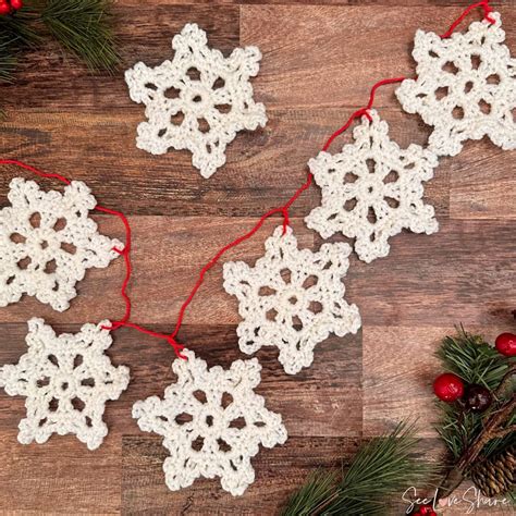 Afbeeldingsresultaten voor Snowflake Ornament Pattern