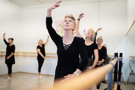 Toradh íomhá ar Silver Swans Ballet Class 2