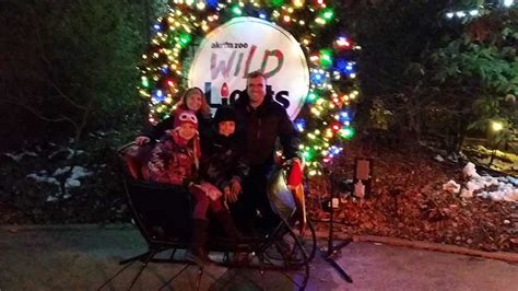 Afbeeldingsresultaten voor Akron Zoo Wild Lights