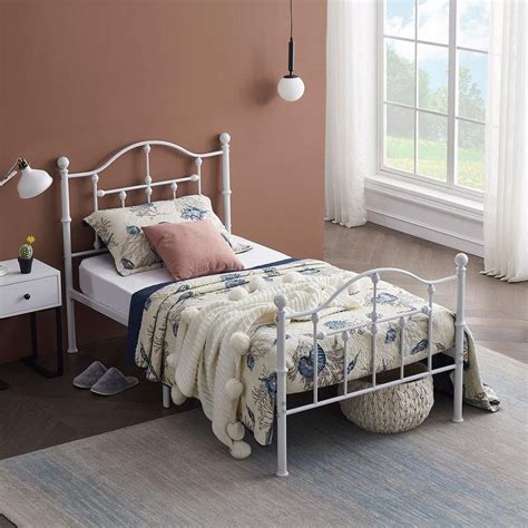 Afbeeldingsresultaten voor Yellow Twin Bed Frame