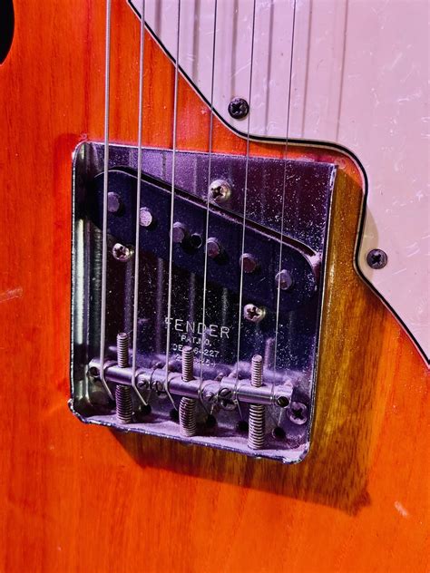 Afbeeldingsresultaten voor Fender Telecaster String Tree Install