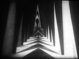 German Expressionism Set Design に対する画像結果