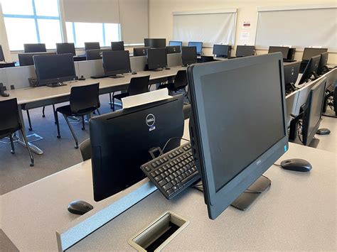 Image result for Computer Lab Piks
