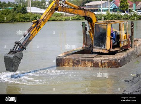 Image result for Bottom Grader Dredging