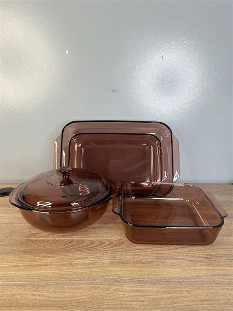 Antique Pyrex Bakeware に対する画像結果