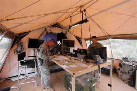Afbeeldingsresultaten voor Command Post Army Field