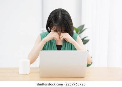 Afbeeldingsresultaten voor Person Behind Computer Crying Image