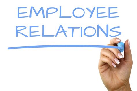 Toradh íomhá ar Employee Relations Committee Clip Art