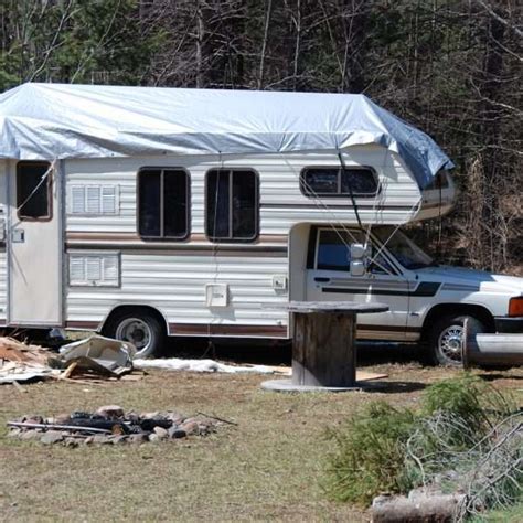 Toradh íomhá ar Rebuilding RV Camper