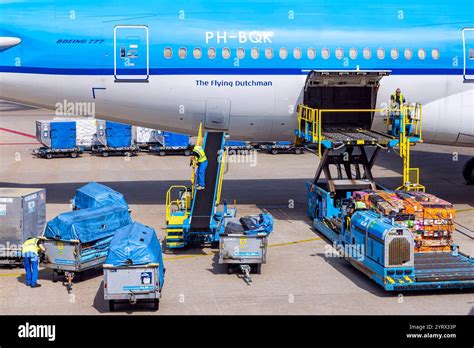 Toradh íomhá ar Automated Aircraft Loading