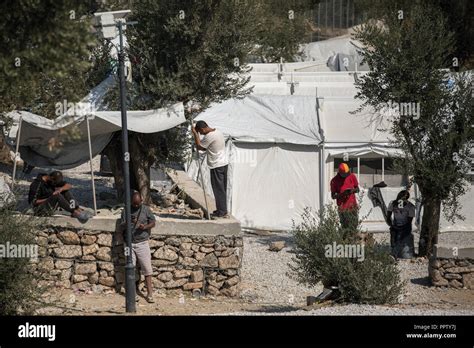 Afbeeldingsresultaten voor Refugees Camp in Greece Map