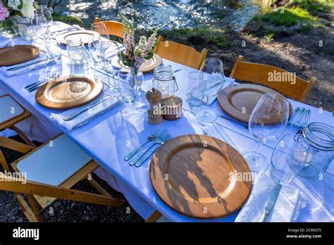 Outdoor Table Setting に対する画像結果