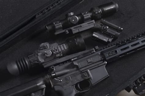 Image result for Picatinny vs Mlok