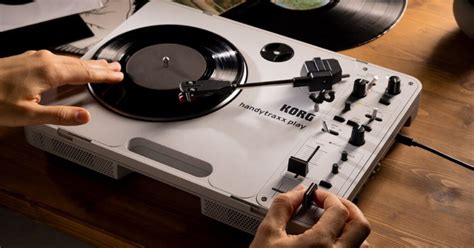 Portable DJ Turntable に対する画像結果