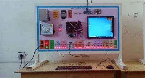 Toradh íomhá ar Computer Trainer Model. Image