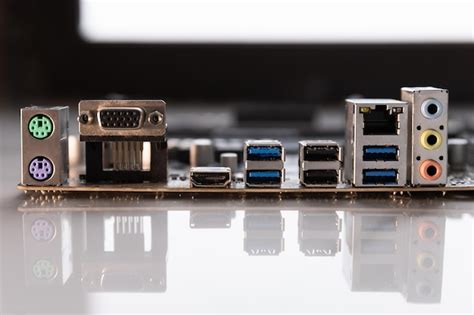 Four Types of Interfaces for Personal Computer に対する画像結果