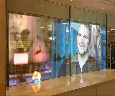 Toradh íomhá ar Transparent Glass LED Display