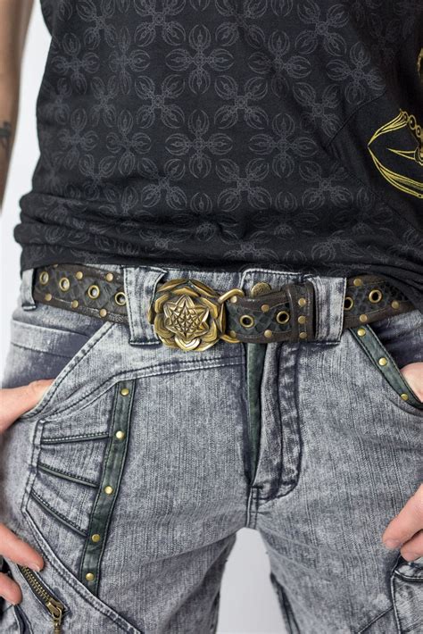 Theory Python Belt に対する画像結果