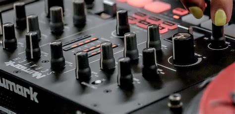 Afbeeldingsresultaten voor Numark Scratch Review