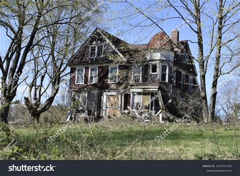 Run Down Building Side View కోసం చిత్ర ఫలితం