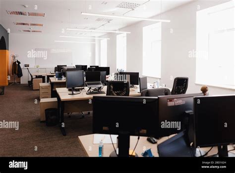 Afbeeldingsresultaten voor Computer Work Stations for Data Entry