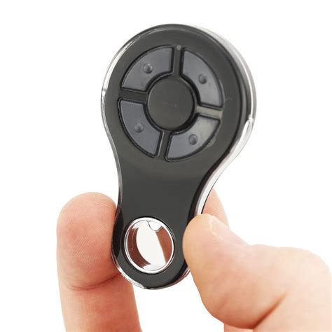 Lady-Boss Remote Controlled ਲਈ ਪ੍ਰਤੀਬਿੰਬ ਨਤੀਜਾ