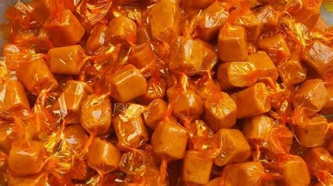 Toradh íomhá ar Candy Cane Meringue Cookies