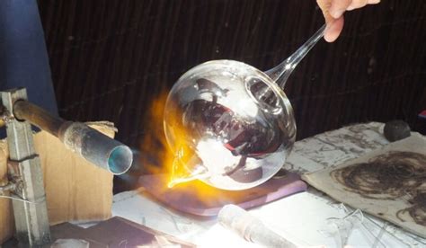 Information About How Glass Is Made に対する画像結果