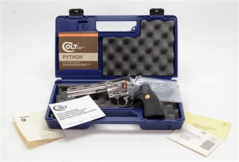 Colt Python 6 Inch Barrel Wooden Box に対する画像結果