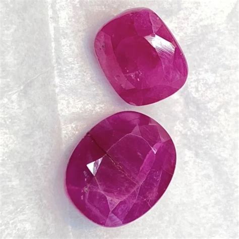 Toradh íomhá ar Ruby Gemstone