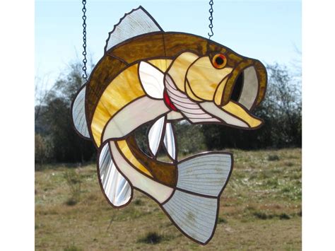Toradh íomhá ar Stained Glass Bass Fish Pattern