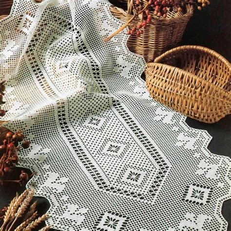 Afbeeldingsresultaten voor Vintage Crochet Table Runner Patterns