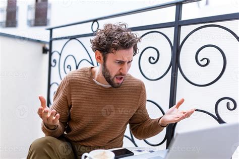 Toradh íomhá ar Angry Computer