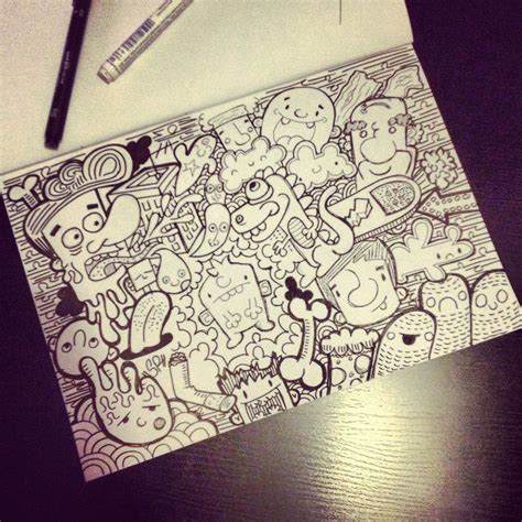 Toradh íomhá ar Random Doodle Drawings with Color