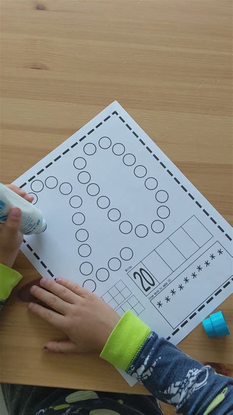 Number 15 Dot Paint Worksheet に対する画像結果