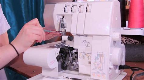 How to Thread a Singer Overlocker માટે ઇમેજ પરિણામ
